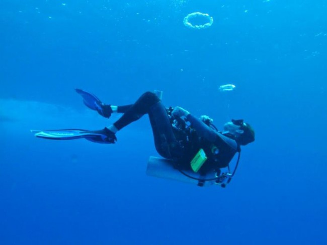 underwater bubbles