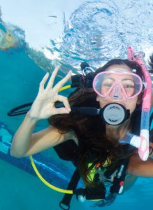 PADI Underwater model Estrella Navarro Holm