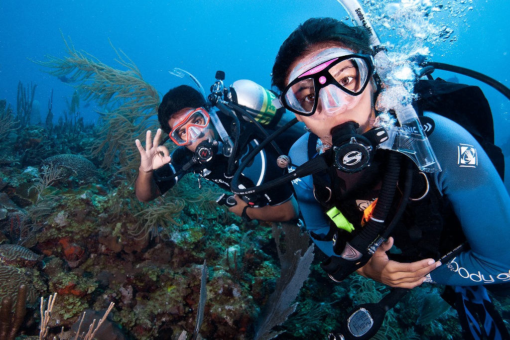how to find dive buddies - get your friends and family certified