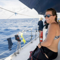 solo travel tips for scuba divers