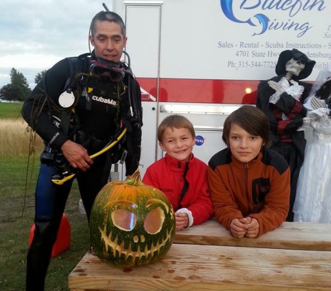 EFR Training in Action: PADI Diver Performs Amazing Self-Rescue After Motorcycle Accident