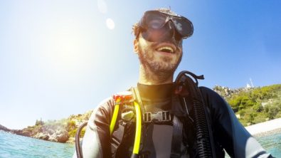 Diver with Beard Mask Seal