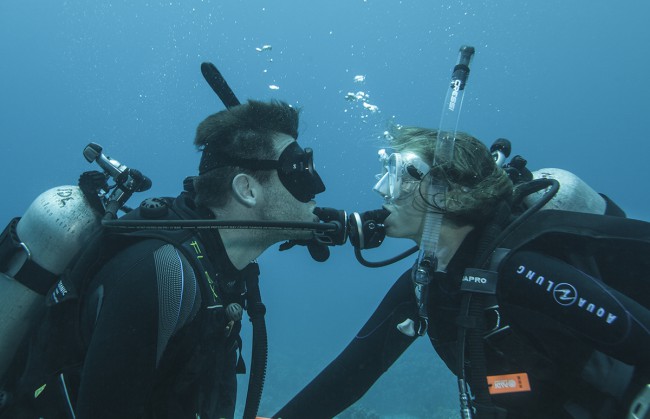 5 Reasons to Dive with Your Significant Other