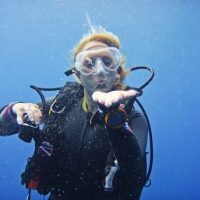 underwater kiss from thailand