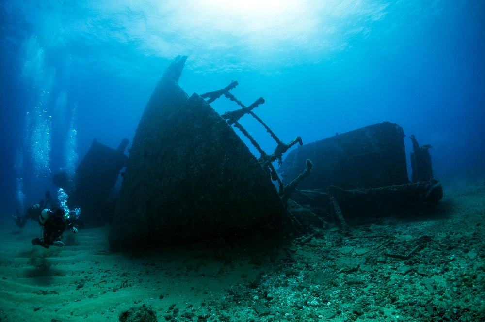 Shipwreck on Gap Year