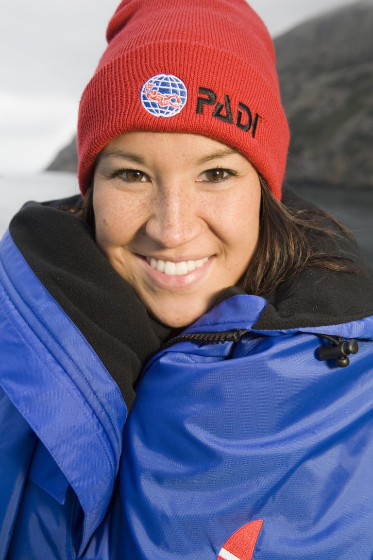 6 Ways to Keep Warm While Diving