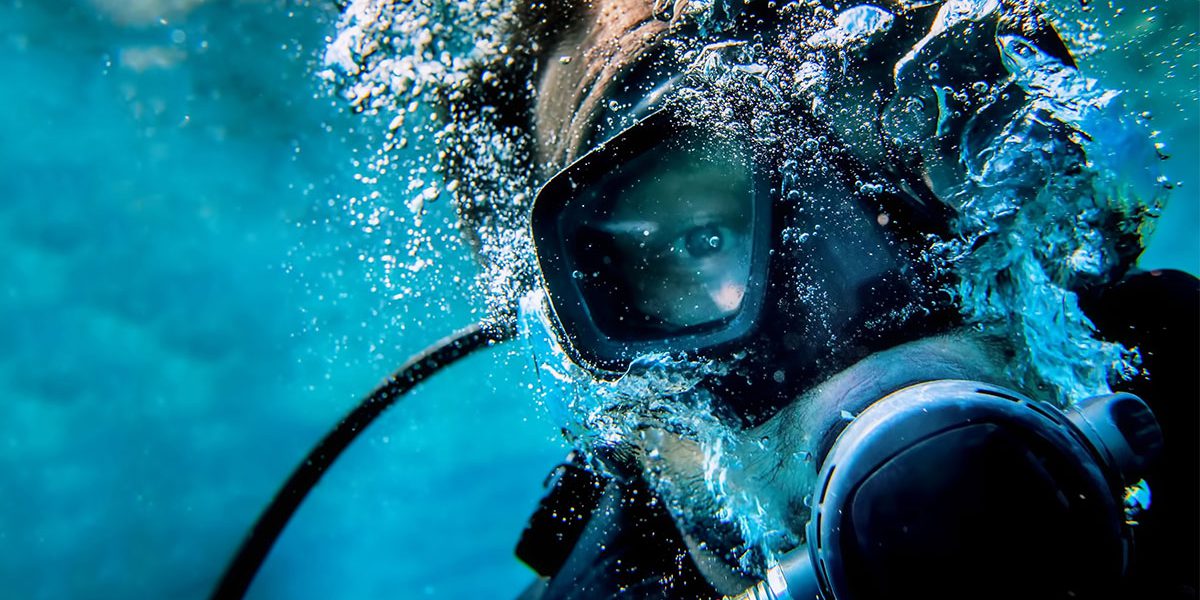 Dive Training Scenario: Freeflow at 50 Feet