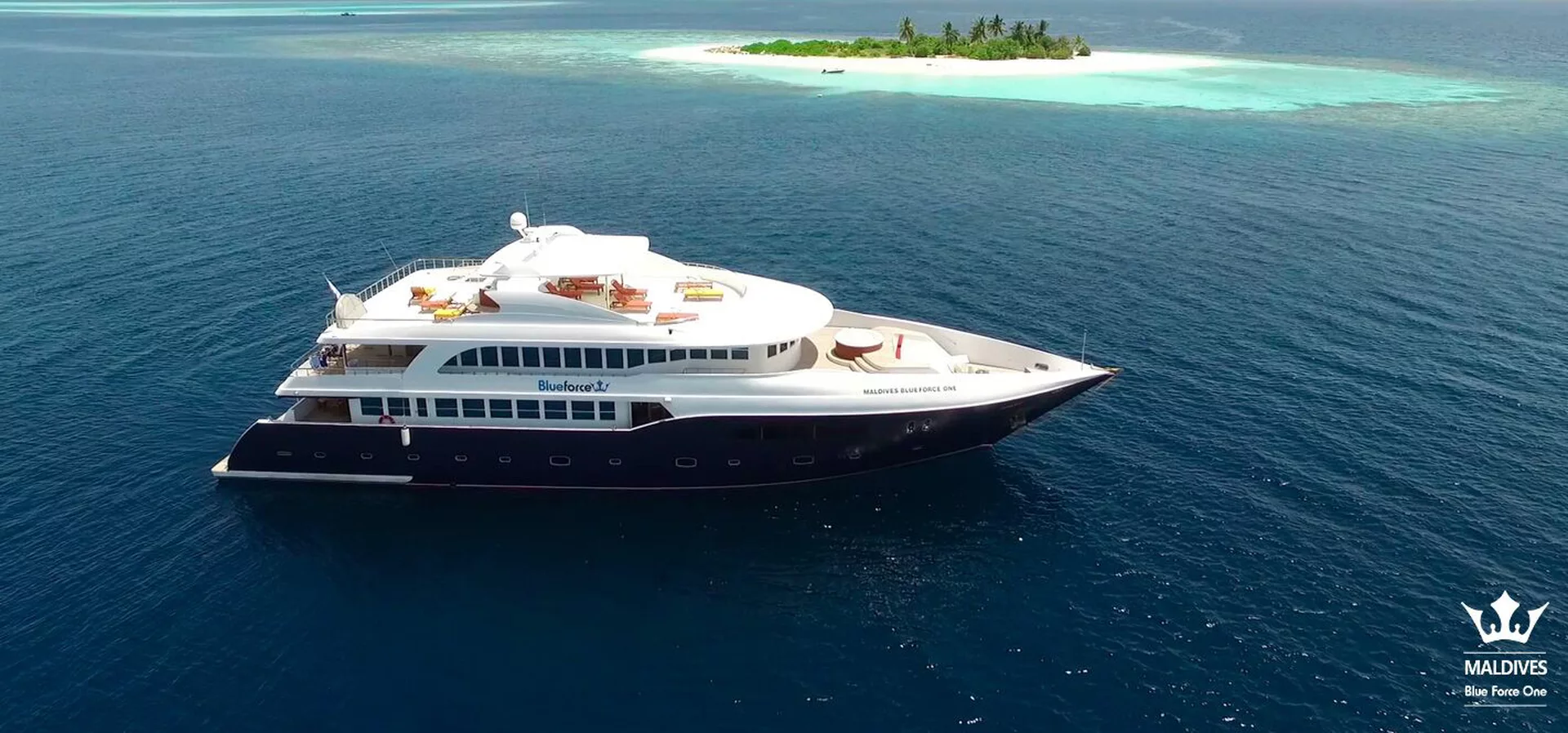 Maldives Blue Force One, a luxurious dive boat 