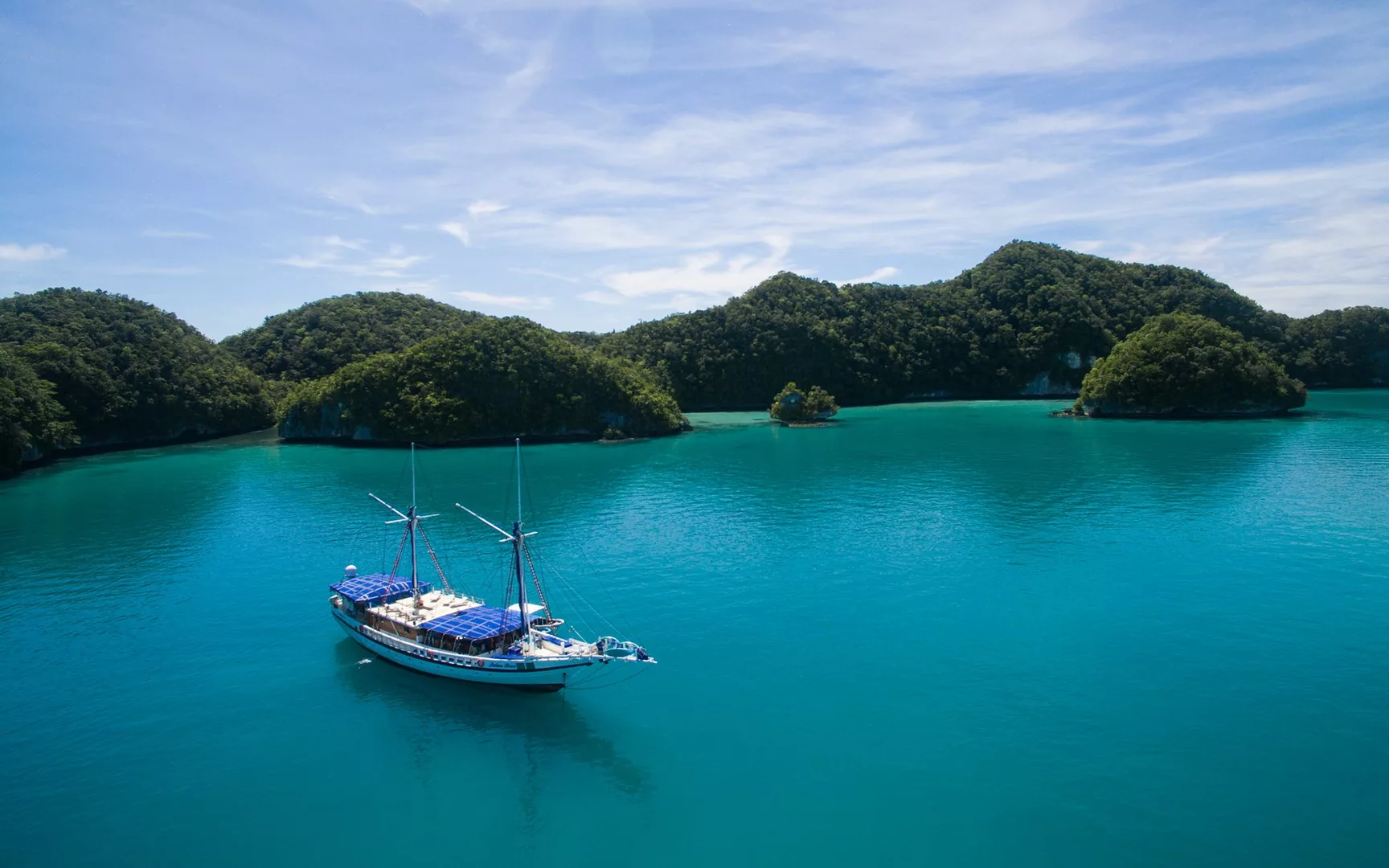 SY Palau Siren liveaboard on the water, in the Philippines 