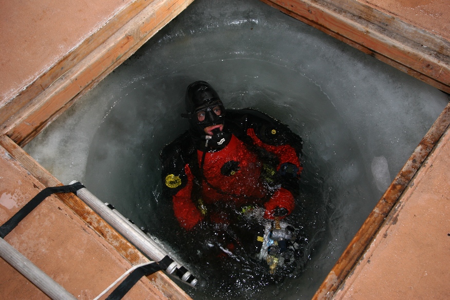 Antarctic Diver Rob Robbins photo by Jack Baldelli