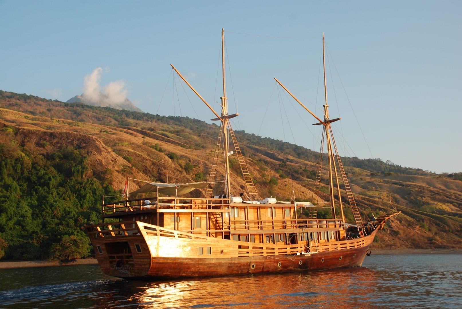 The Best Liveaboards In Raja Ampat