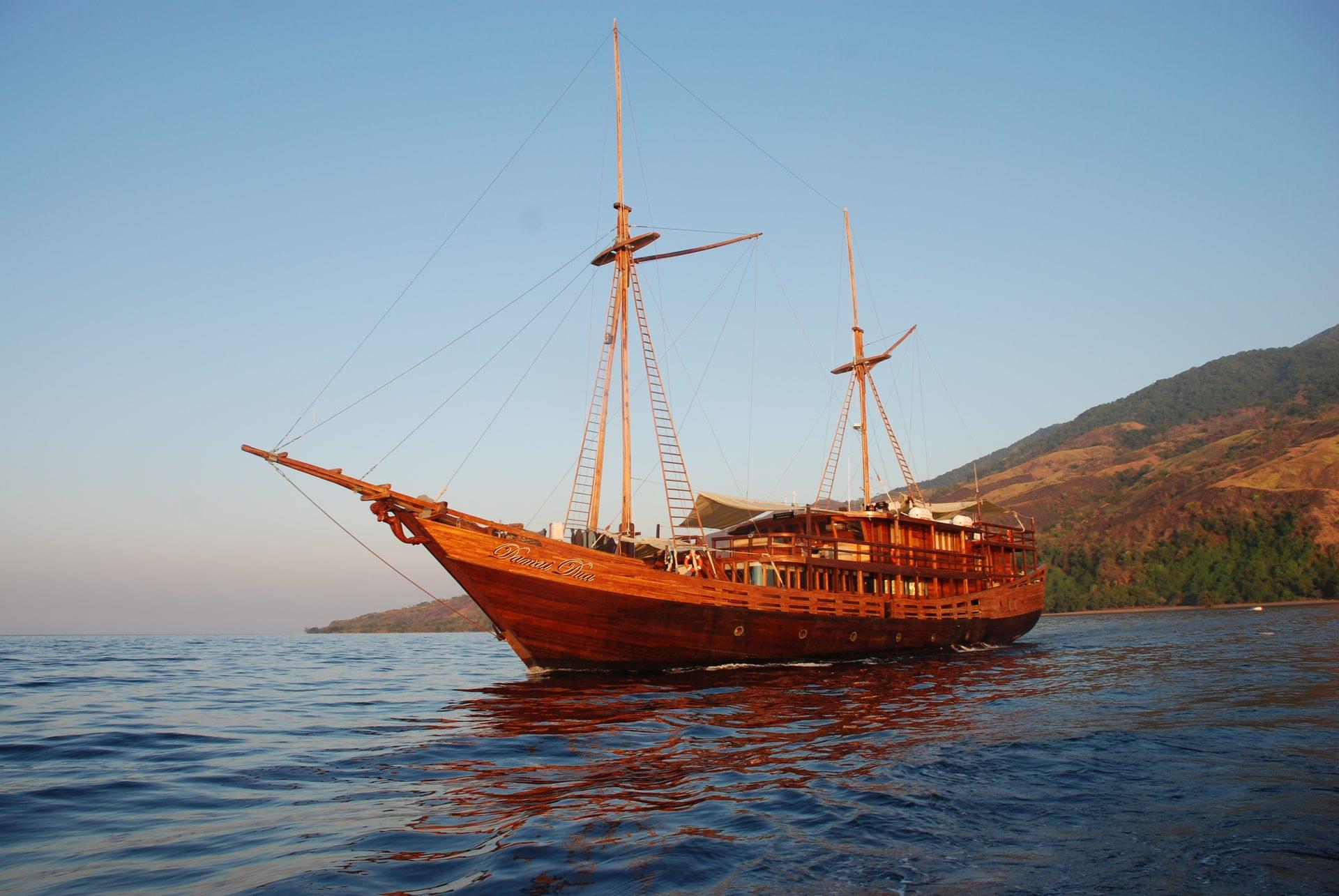 damai ii - one of the best liveaboards in raja ampat, indonesia