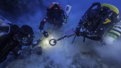 Excavating the Antikythera wreck