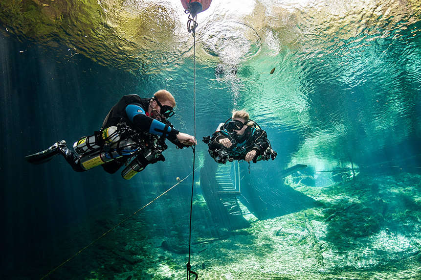 Technical Diving - side mount