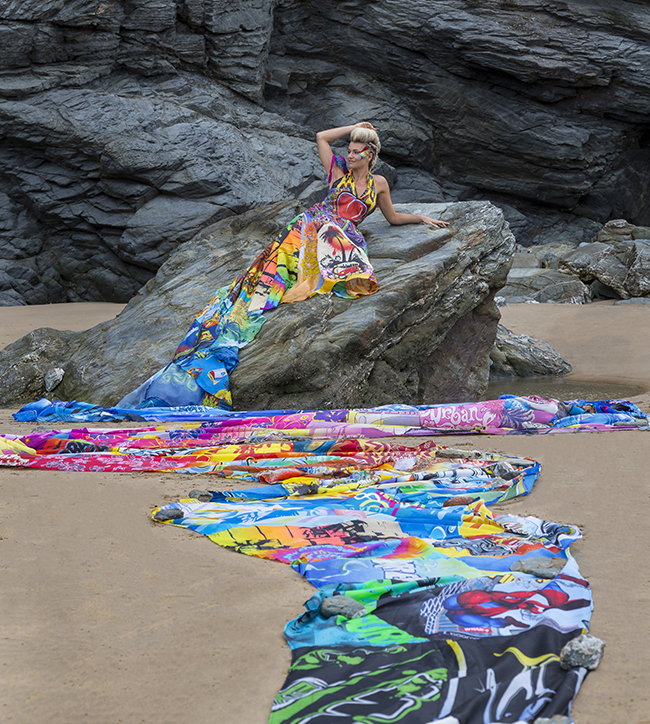 Wave of waste dress - rock