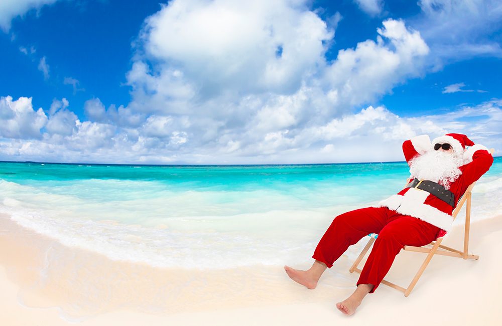 9 Tips to Keep Your Christmas Green This Year