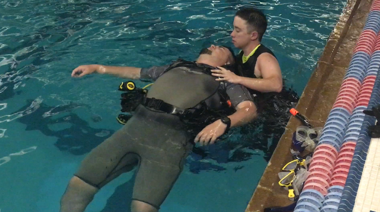 riley mcnamara padi rescue diver course