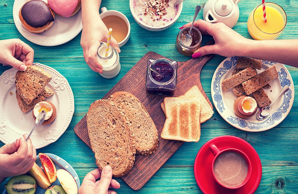 Where’s the best place for a pre-dive breakfast in Ayia Napa, Cyprus?
