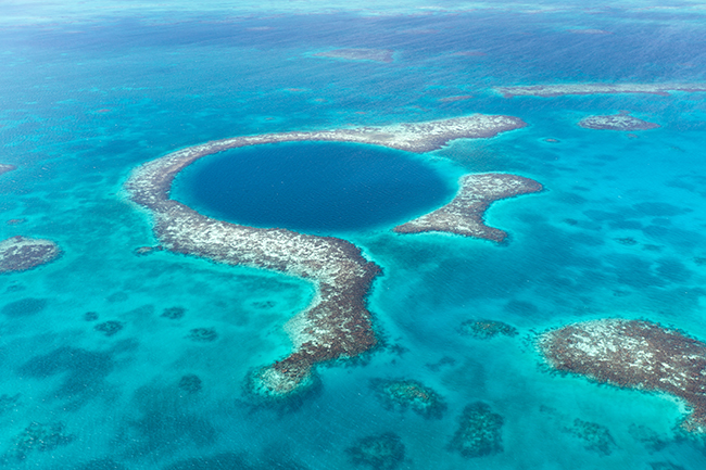 famous Belize dive site the blue hold