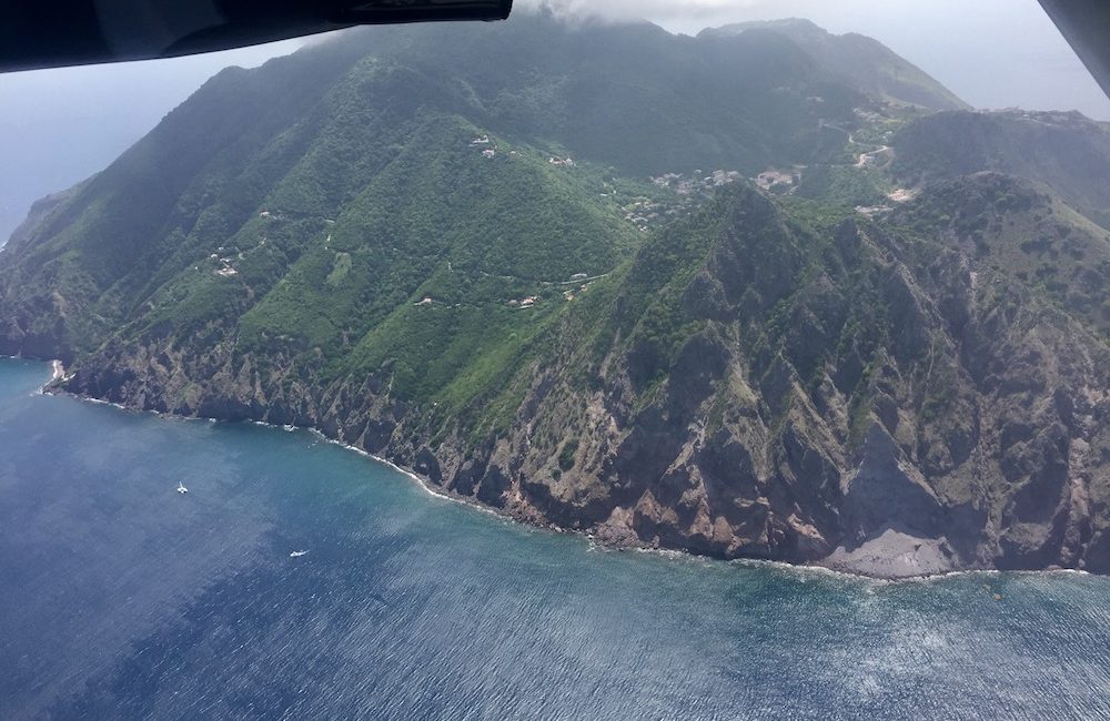 Why You Should Go Diving in Saba
