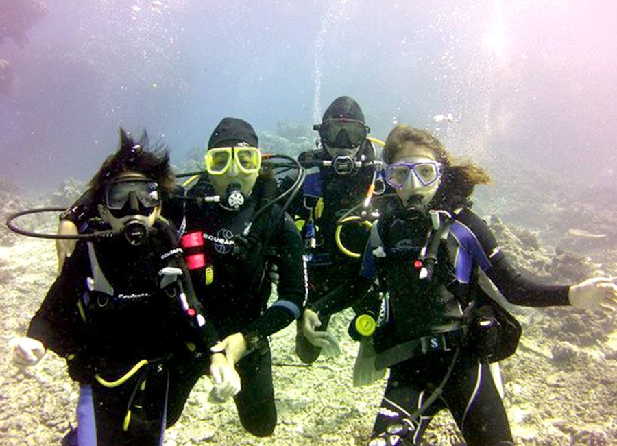 How Scuba Diving Forms Family Bonds