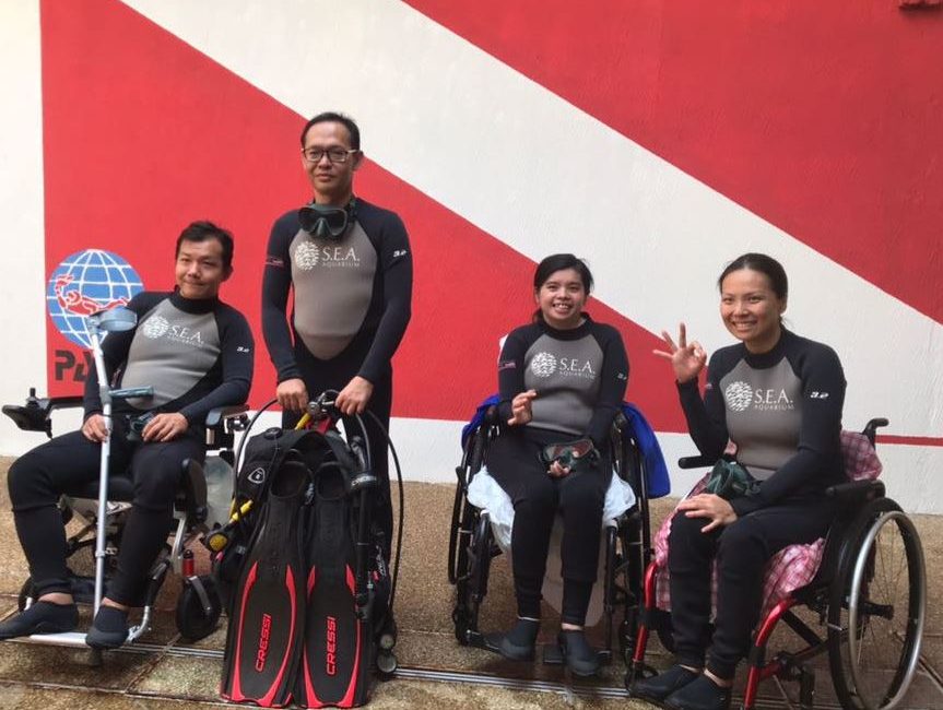 Resorts World Sentosa Introduces Divers With Disabilities to the Underwater World