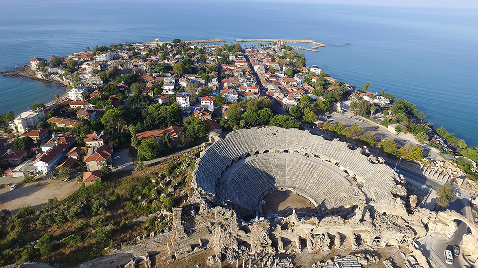 Diving In Side Turkey   Historic Side 