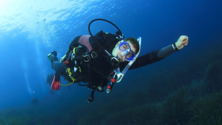 Drift Diving Tips: Why You Should Try It & How To Stay Safe