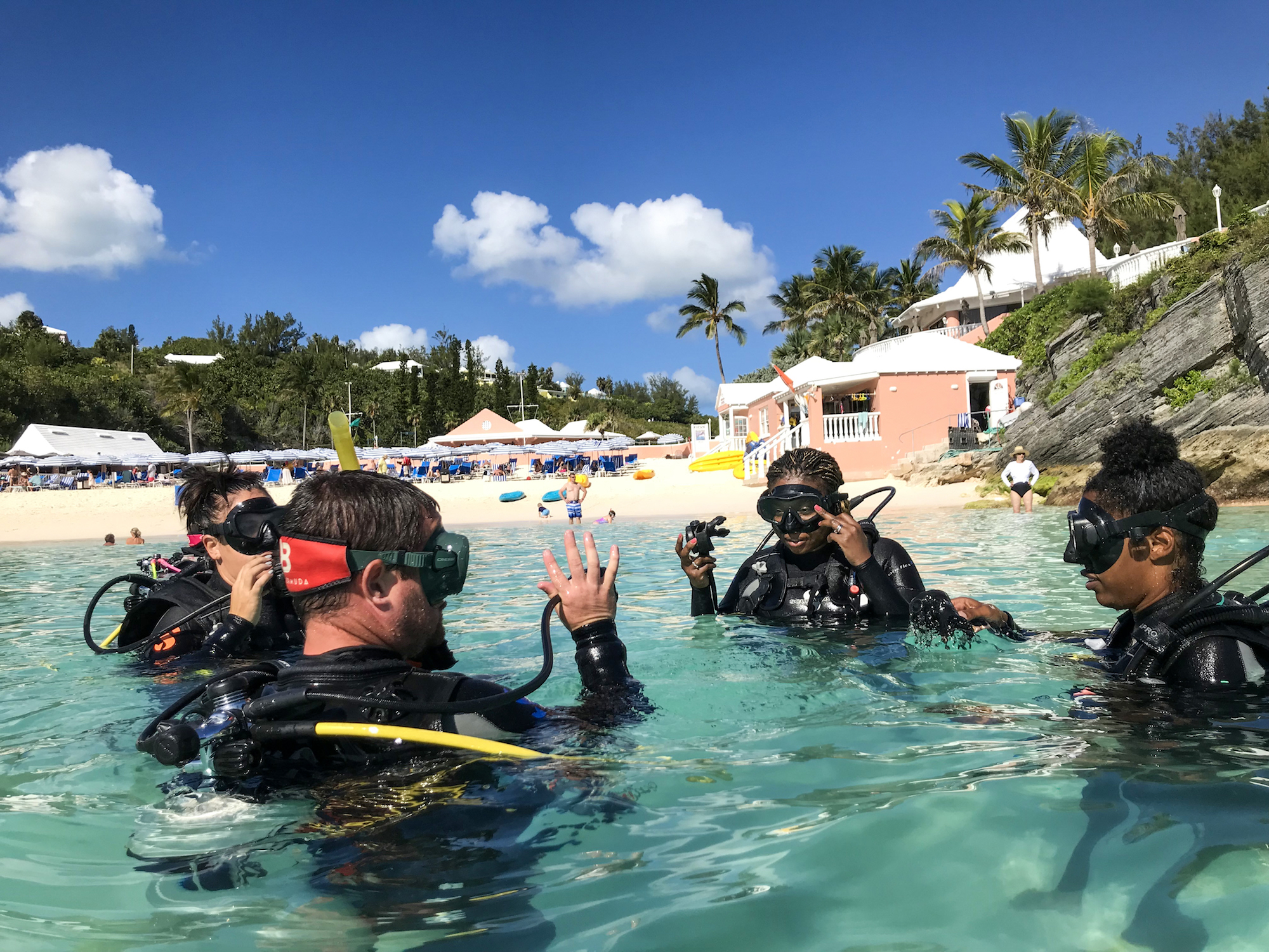 Scuba Divers / Bahamas