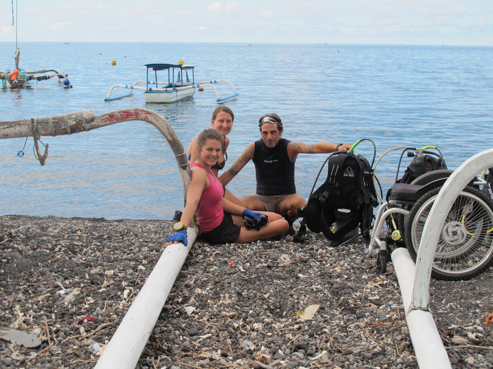 No Fear-Diving-Amed-Bali-PADI-Wheelchair-diver