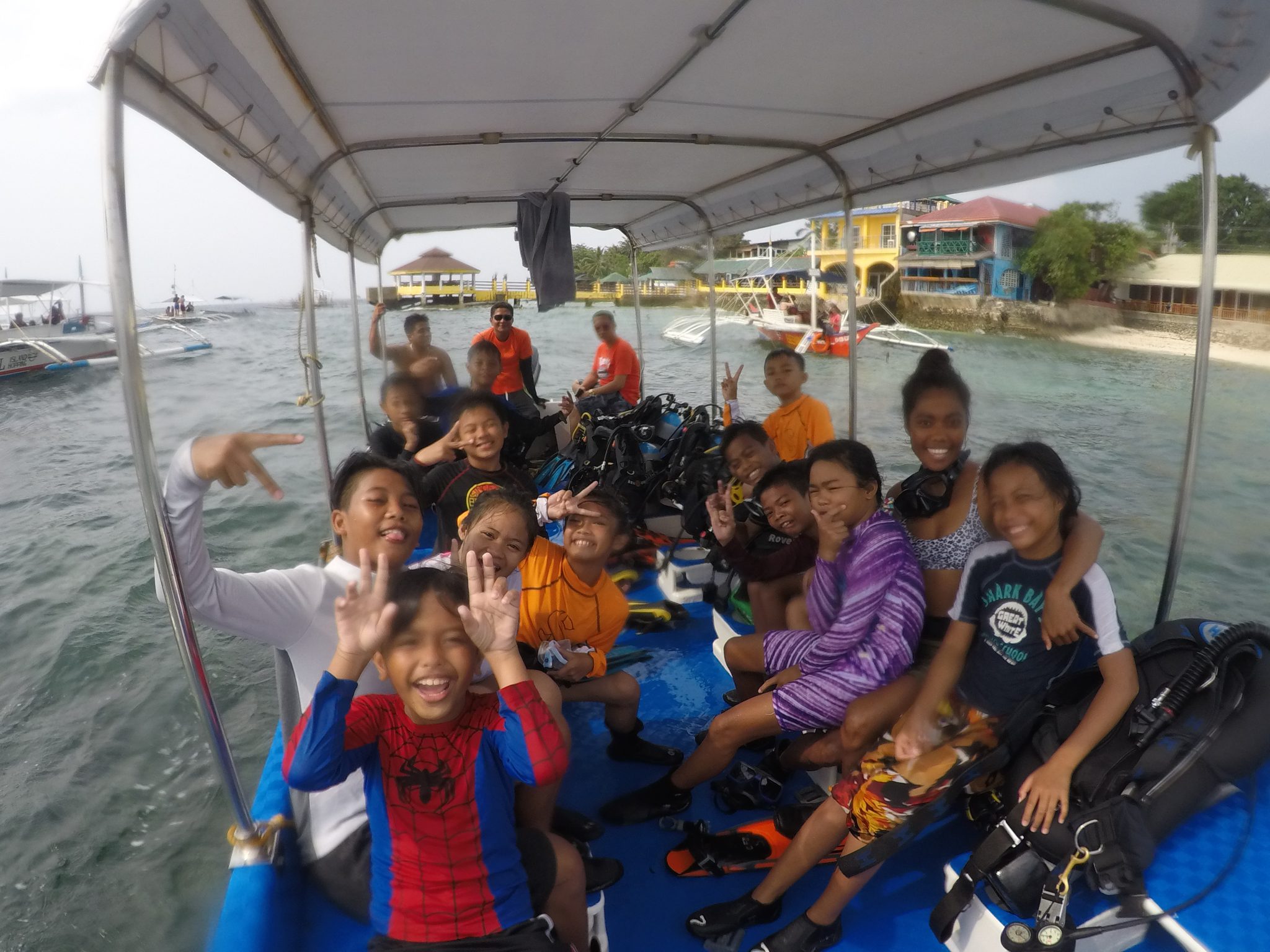 Basdiot Elementary School - Moalboal - Philippines - PADI Open Water Diver course