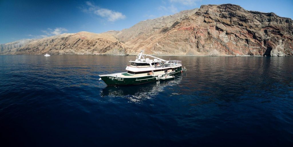 New Years liveaboard deals solmar v mexico