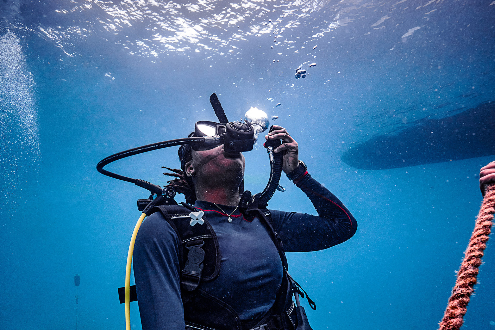 Master Scuba Diver descending for a dive