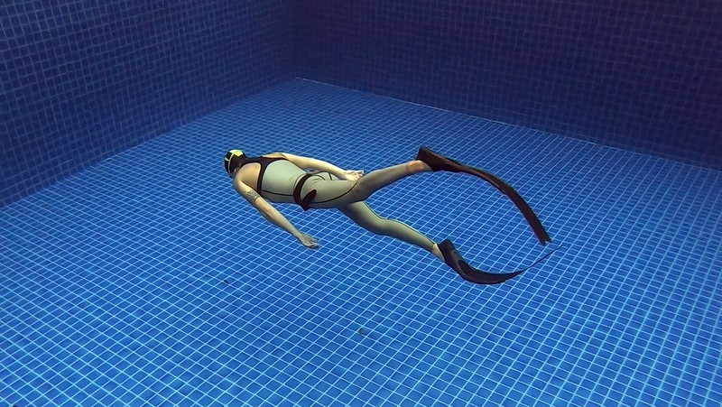 Freediving - Dynamic Apnea - Swimming Pool