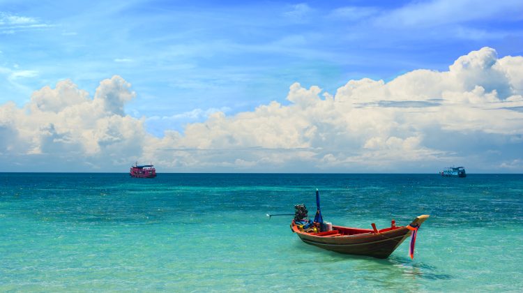 PADI open water referral in Thailand - Boat - Water - Blue