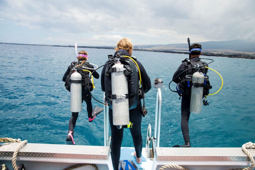 scuba diving in Hawaii