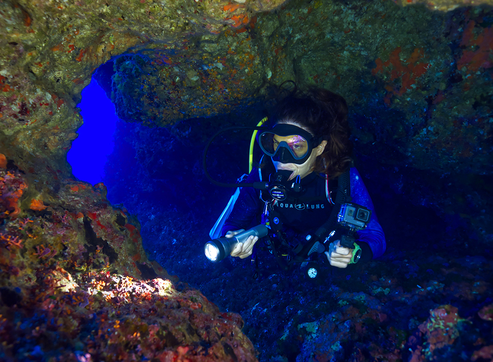 Malta - Underwater - Scuba Diver - Wreck - Gozo