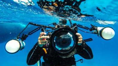 Digital Underwater Photographer - Camera - Underwater - Diver