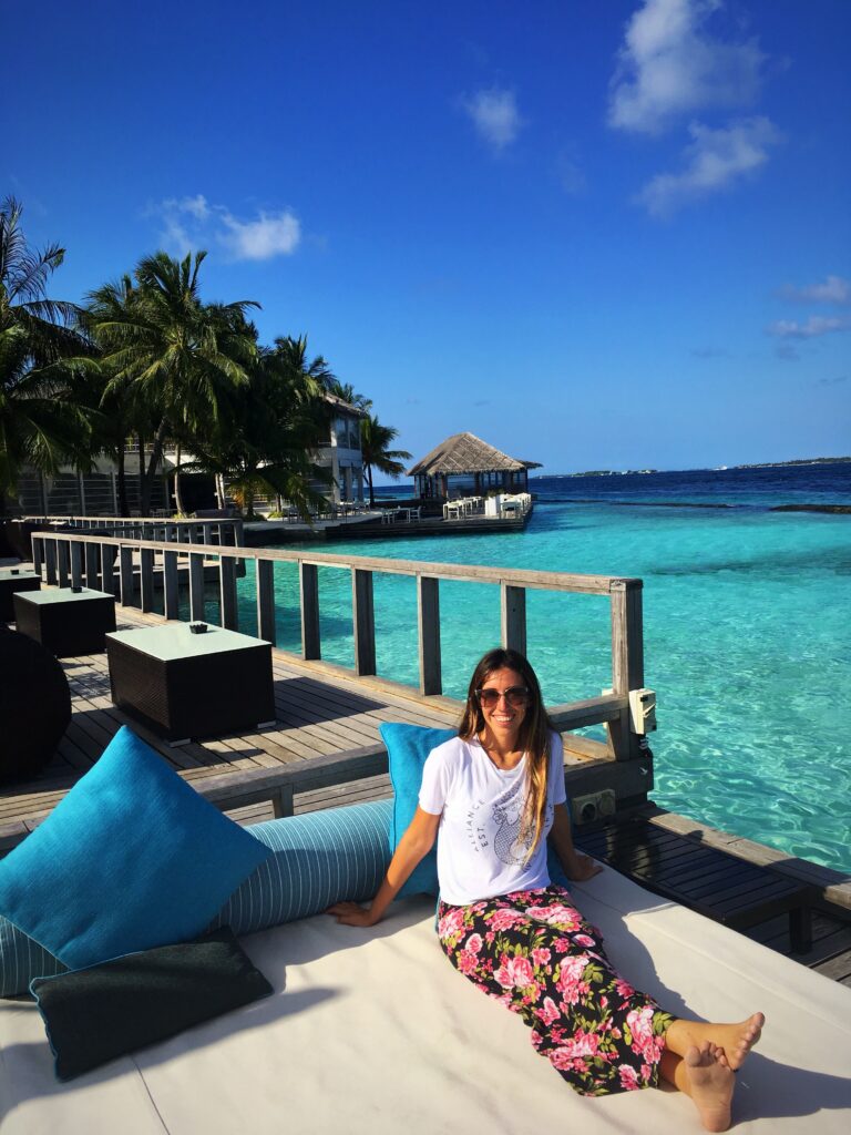 Gabriela - maldives - topside