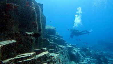 underwater giant's causeway in tenerife