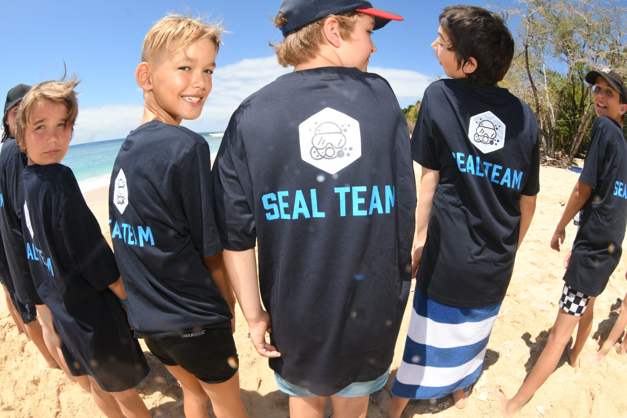 divers den seal team divers