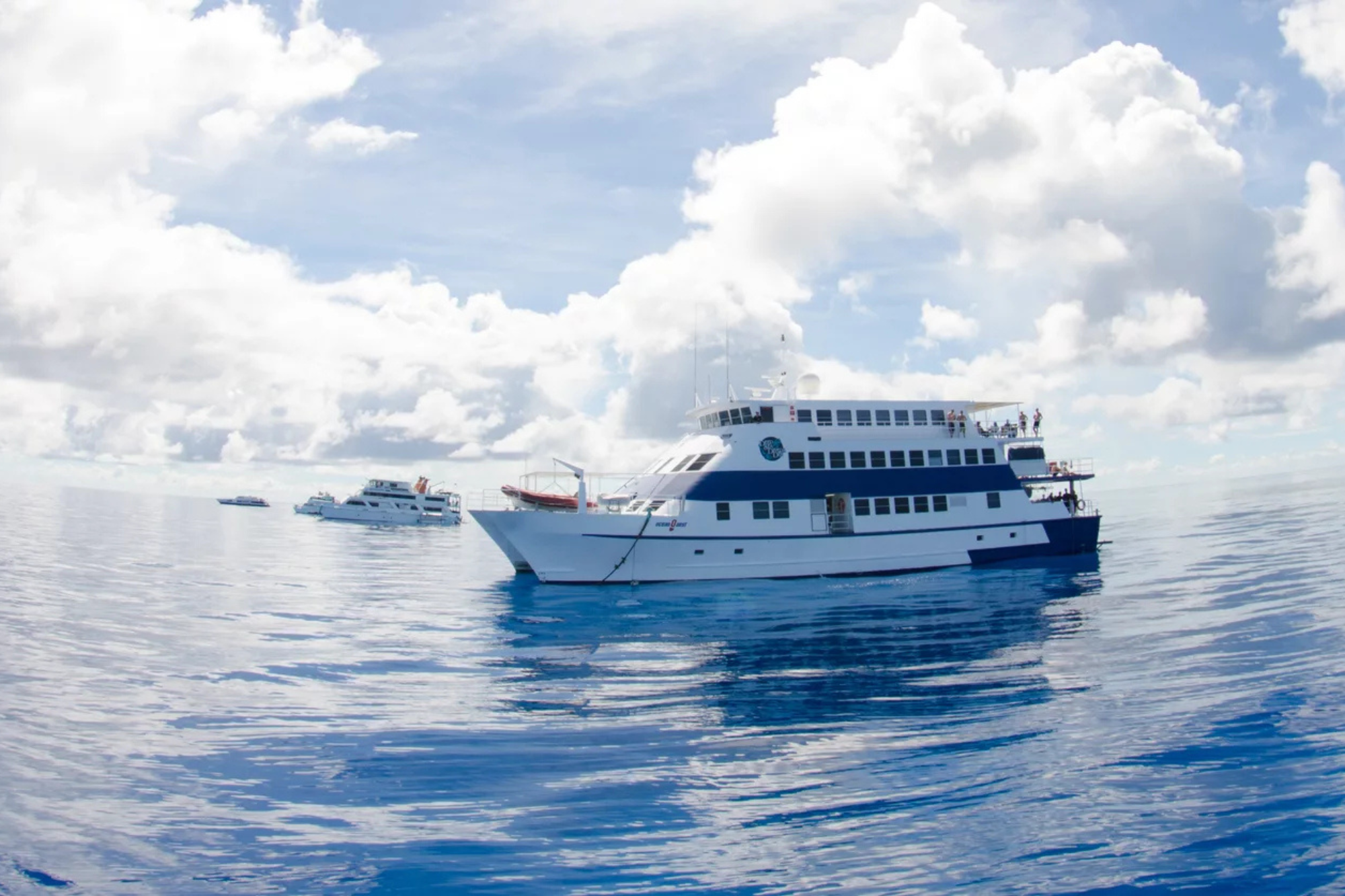 Liveaboard, Ocean Quest, on the water in Australia