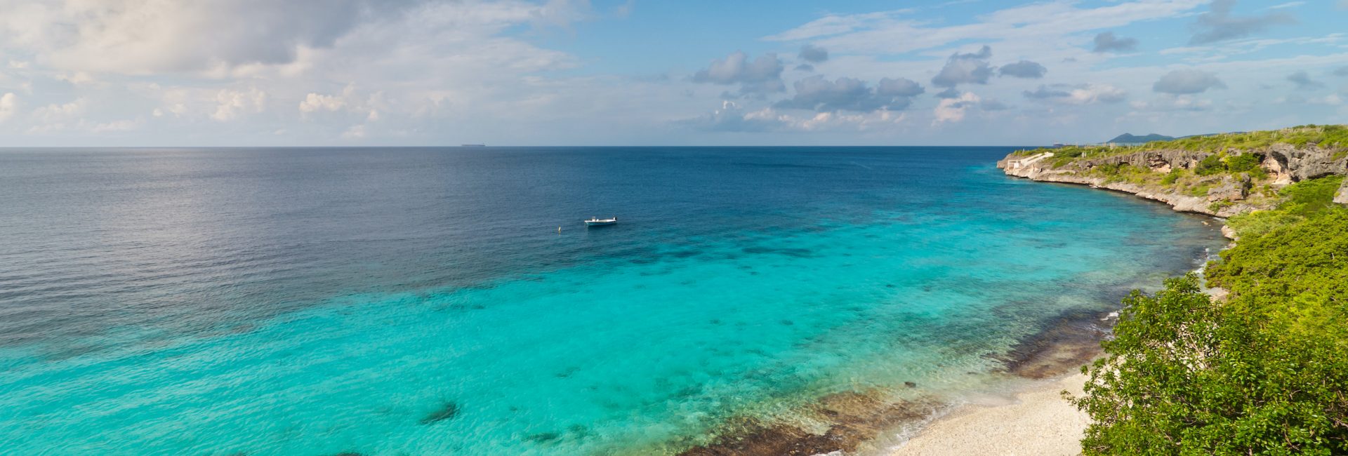 The Top Shore Diving Locations in the Caribbean