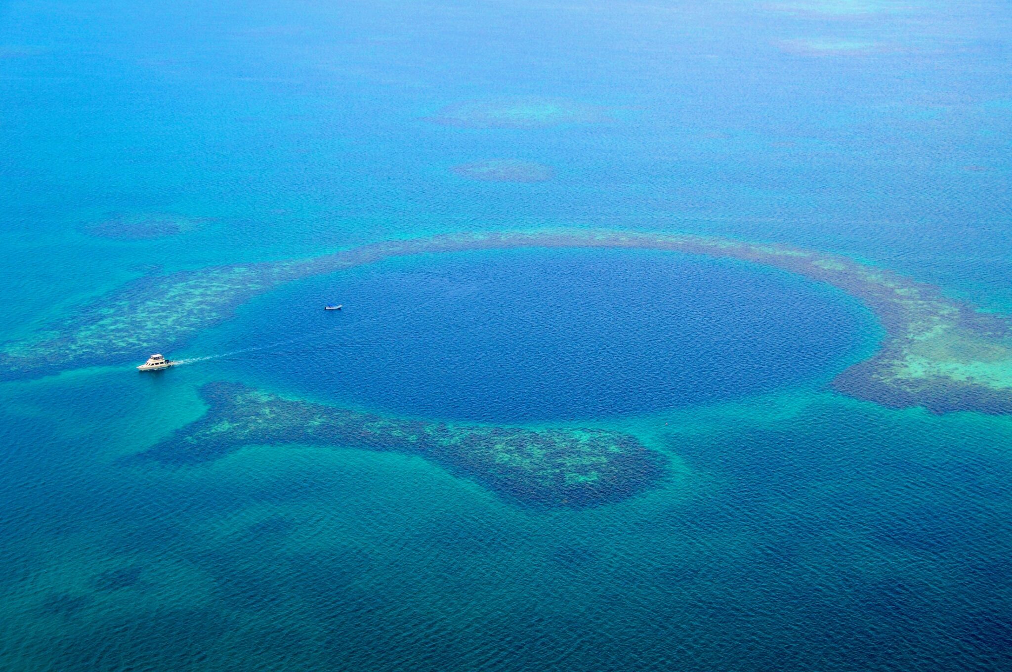 What it's Really Like to Dive the Great Blue Hole – Belize Adventure