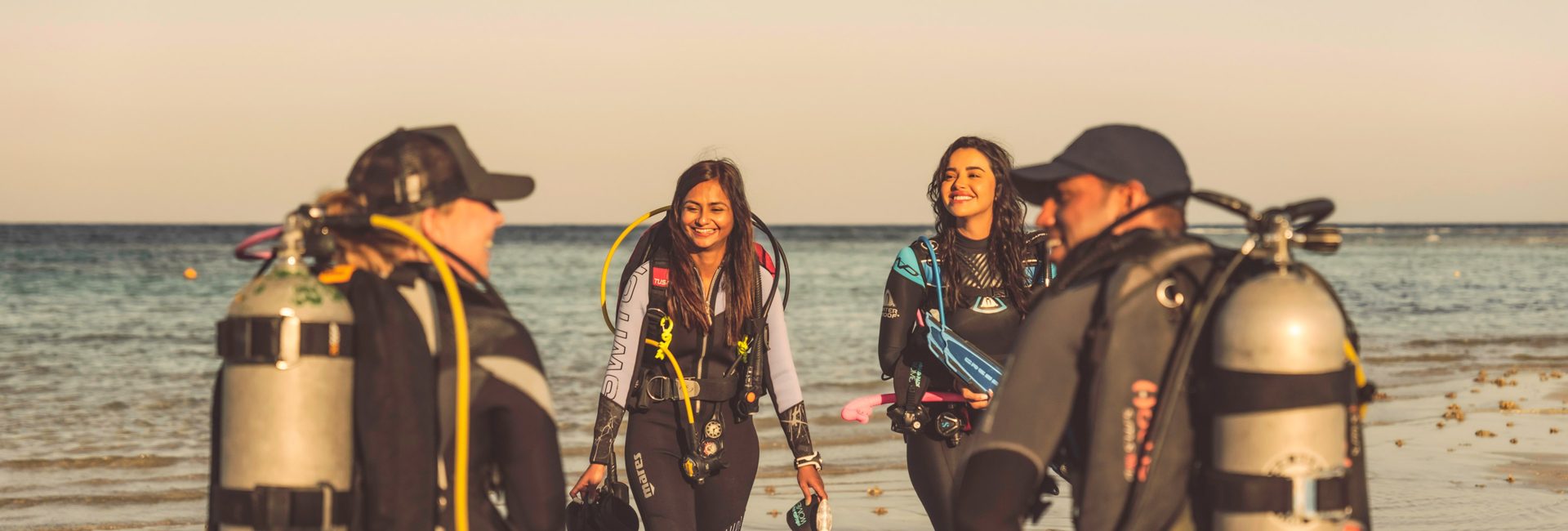 Understanding the Differences Between Surfing and Scuba Diving Wetsuits