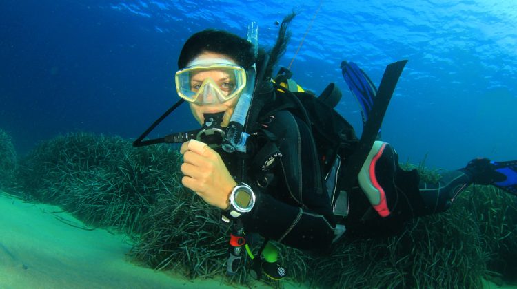 scuba diving for women