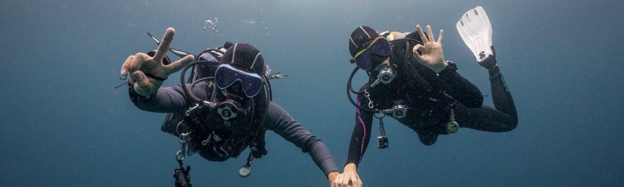 Amor y burbujas: Cuentos románticos de buceo bajo las olas