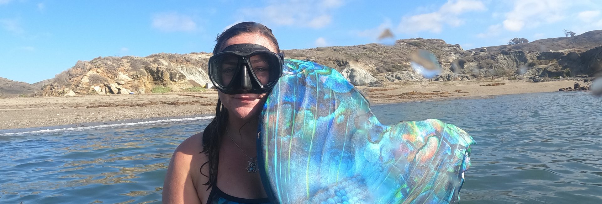 10 Tips for Cold Water Mermaiding from a Professional