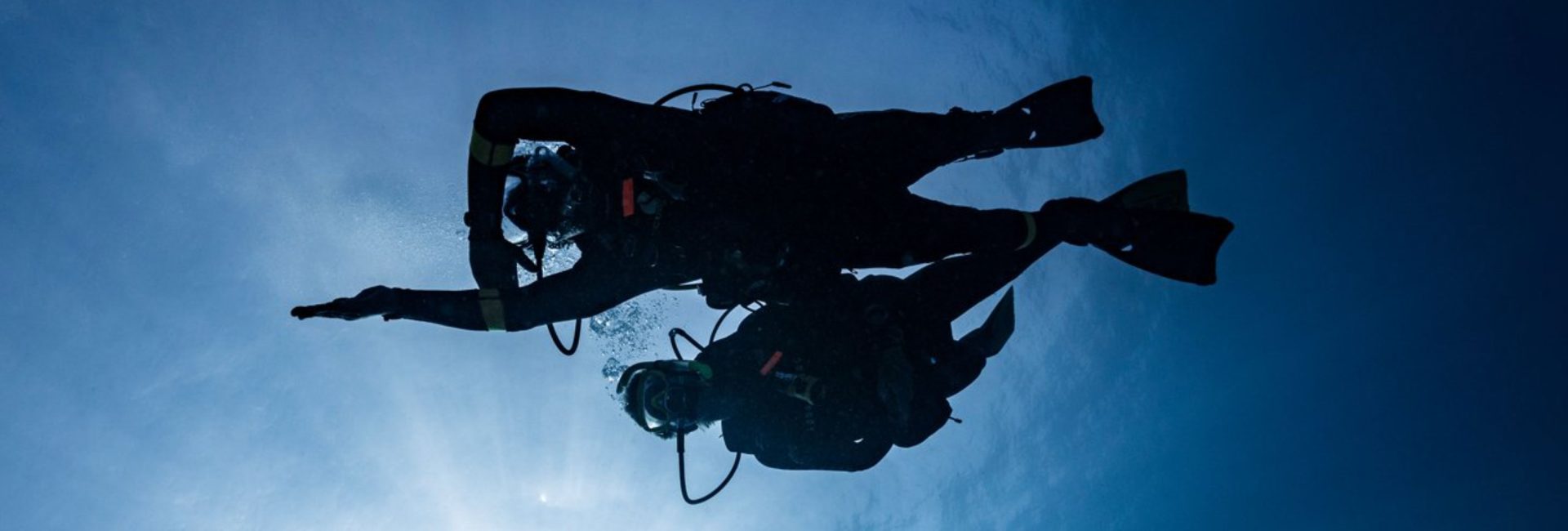 Fünf Tipps zur Unterwassernavigation, die jeder Taucher kennen sollte