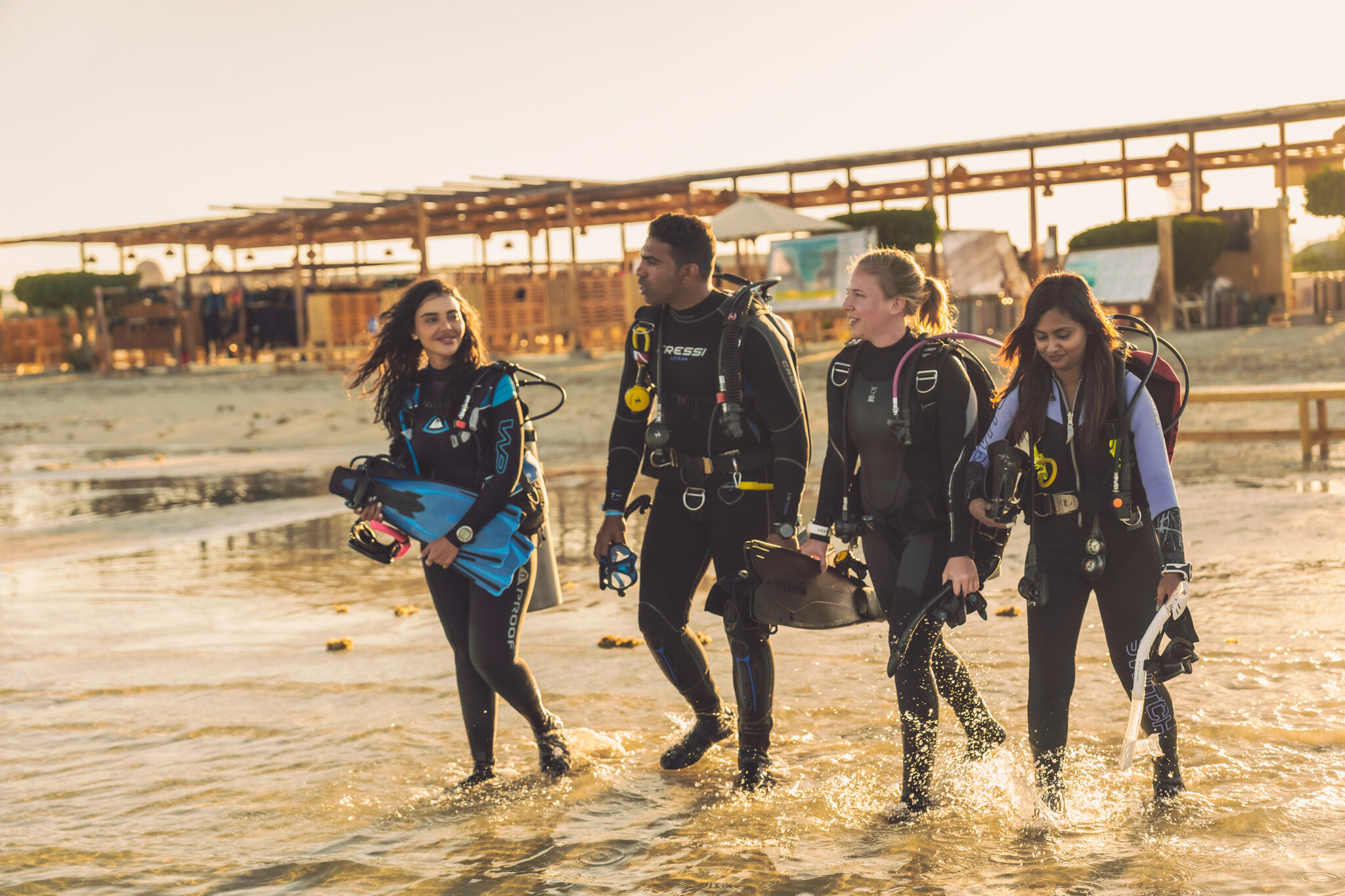 Share your next dive with your buddies to unlock group discounts.